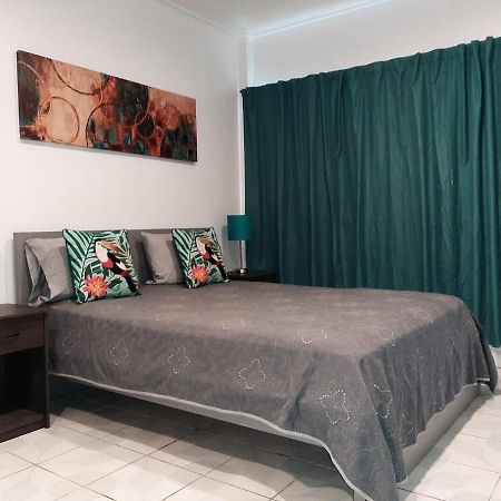 Ferienwohnung Hallandale Studio With Pool Hallandale Beach Exterior foto