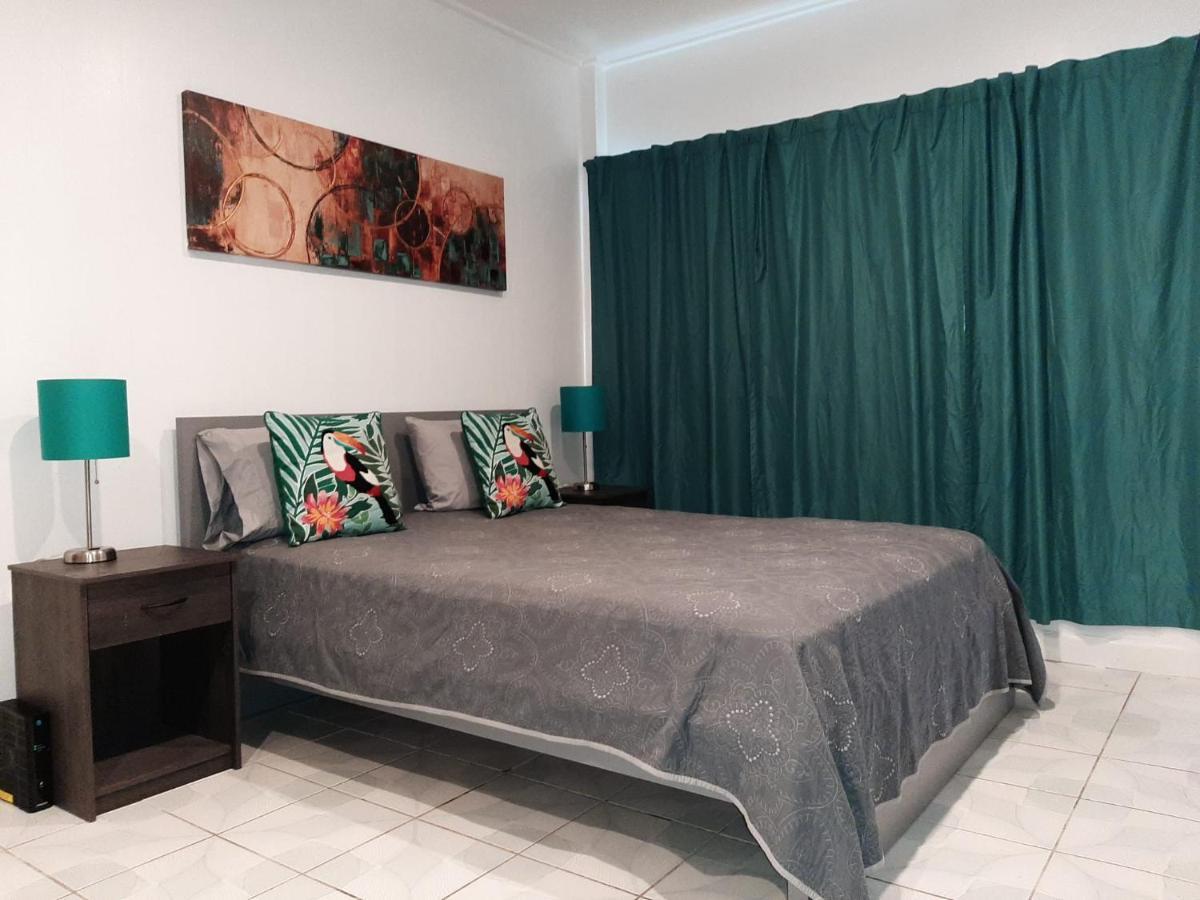 Ferienwohnung Hallandale Studio With Pool Hallandale Beach Exterior foto